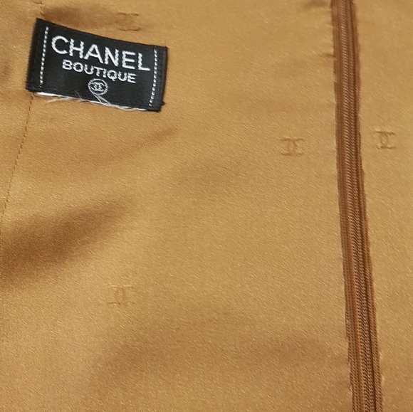 Chanel Tweed Skirt - Picture 4 of 8